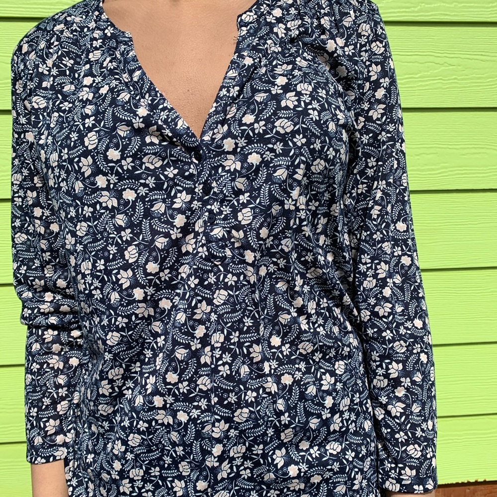 blue blouse